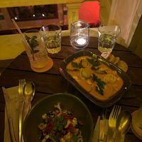 Roasted leeks (vegan), bean, olive and feta salad (veggie)  at Alquímico in Cartagena