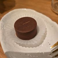 Raw chocolate with peanut butter filling at Alchemy Tokyo -Azabudai Hills - アルケミー in Tokyo