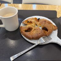 Pizza bagel  at Rainbow Crust in Busan