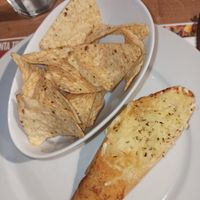 Vegan cheese and garlic bread at Pizza Hut - Chiado in Lisbon