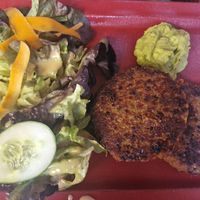 Vegan lentil galettes at Caupona Taverne in Strasbourg