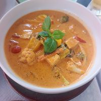 Red Thai curry tofu at Amazing Thai in Cascais