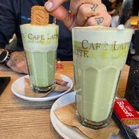 Matcha Latte with oatmilk and with soymilk & Lotus biscuits at Tiziano‘s in Visp