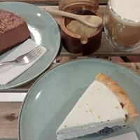 Cheesecake choco and poppy at Veganaria in Ponta Do Sol