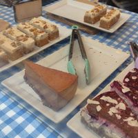 Cakes #Veganuary at Vegan Vacanza in Stroud