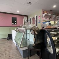 Seating area  at Shannon's Flour Shop in 100 Mile House