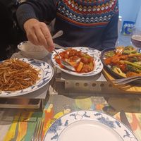 Vegan sweet and sour chicken and black bean veggies with tofu at Ho Chan House in Antwerpen