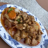 Vegan chicken with pineapple in sweet sour sauce 16,80€
extra cashews 2,50€  at Ho Chan House in Antwerpen