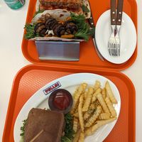 Burger and tacos at Yella in Gyeongju-si