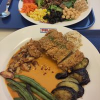 Big Portions: Curry below and salad at Yella in Gyeongju-si