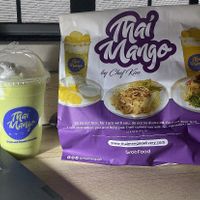 vegan thai avocado and vegan pad thai  at Thai Mango in Quezon City