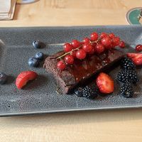 Schokobrownie mit Früchten  at Naturgasthof Und Ölmühle Hirzwald in Triberg Im Schwarzwald
