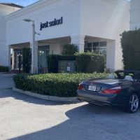 Exteriorr  at Just Salad in Palm Beach Gardens