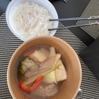 Pho, beim takeout sind die Nudeln separat   at Veganam in Leipzig