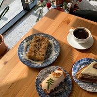 I found some really delicious bread for vegans. If you travel to Busan, be sure to visit this place. You won't regret it. You can enjoy good bread that is both delicious and health at Janggogae 1987 in Busan