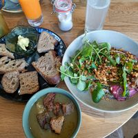 Soup+bread and quinoa and hummus bowl at Nöje   in Brussels