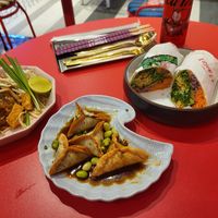 Pad thai, edamame dumplings and katsu chick'n wrap at V Street - Emsphere in Bangkok