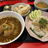 Boat noodles (left) and Hainanese chicken rice (right)  at V Street - Emsphere in Bangkok