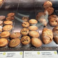 Vegan pasticciotto, pistacchio and classic  at Martinucci Laboratory in Milan