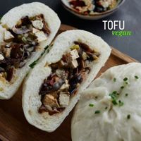 Vegan pyan-se with tofu, Chinese cabbage, muer mushrooms, champignons, and garlic at Kanasiki in Yerevan