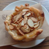 Vegan pastel de nata at Rir Sol Bio in Alcobaca