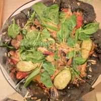 Pizza vegana 🌱   at A Vocados - Granollers  in Granollers