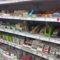 (Mostly) vegan selection at der bioladen in Zurich