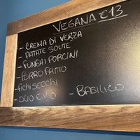 vegan pizza in january 2024  at 081 in Melegnano