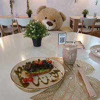 Vegan toast at Jungle Brunch & Drinks in Albufeira