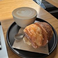 Oat chai and vegan crofin  at Version Coffee in Prague