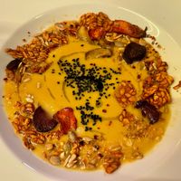 11/2025 Quel Potage: Groentenvelouté - curry - kokos - rijkelijke garnituur at Planttrekkerij  in Antwerpen