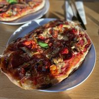 Artichoke chilli peperoni pizza  at Mitbaaaart in Kiel