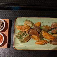 Large with Cheeky Chickpea, Bro-Shi-To & Champ Lover dumplings and Spicy Tomato & Soy-Sesame dips (12,90€) - 4/5 at Daily Dumpling in Berlin