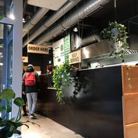 inside at Momos - Organic Veggie Dumplings in Berlin