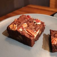 Brownie at Momos - Organic Veggie Dumplings in Berlin