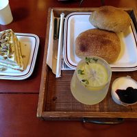 Pistachio, ciabattas, lemon ade, blueberry spread at Ashville Bakery Cafe - 애쉬빌 베이커리 카페 in Seoul