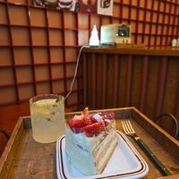 strawberry pistachio cake at Ashville Bakery Cafe - 애쉬빌 베이커리 카페 in Seoul