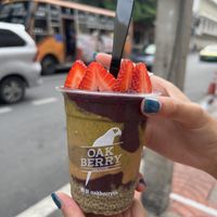 with pistachio paste, peanut butter, matcha chia pudding  at Oakberry Acai in Bangkok
