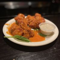 Buffalo cauliflower wings 🌶🌶  at Kitchen 17 in Chicago