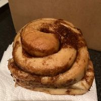 Cinnamon roll, dry as hell at MadRolls - Cinnamon Rolls in Madrid