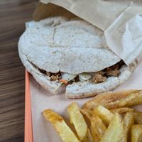 gyros handwich at Handwich in Athens