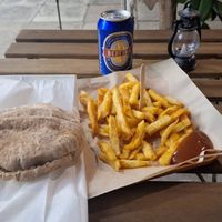 Handlich Gyros and Fries at Handwich in Athens
