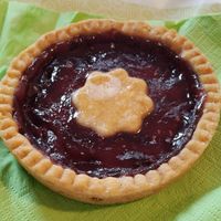 Raspberry tart at Ko.bo Vegan in Milan