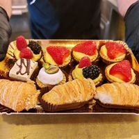 PAstries delivering at Ko.bo Vegan in Milan