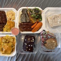 Dejeuner pour trois personnes !   at Healthy Lifestyle Center and Deli in Nassau