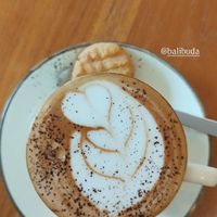 Café con leche de avena at Bali Buda Renon in Denpasar