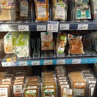 Product selection at Biocoop in Beaune