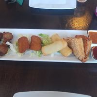 Starter platter at Leaf Vegetarian in Rotterdam