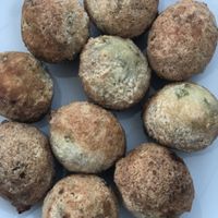 Seaweed fritters  at Pizzeria Vesuvio in Moncalieri