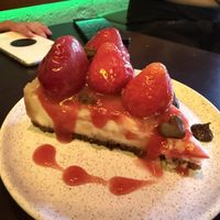 Cheesecake de fresa   at Alguito Vegano in Mexico City